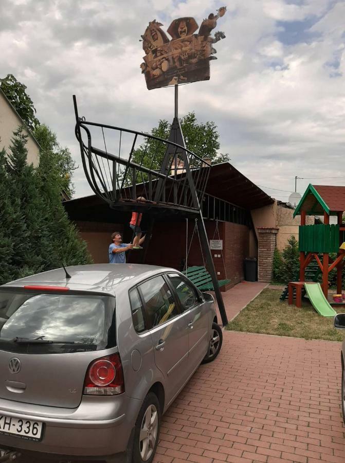 Gyulai Mesehaz Apartman Extérieur photo
